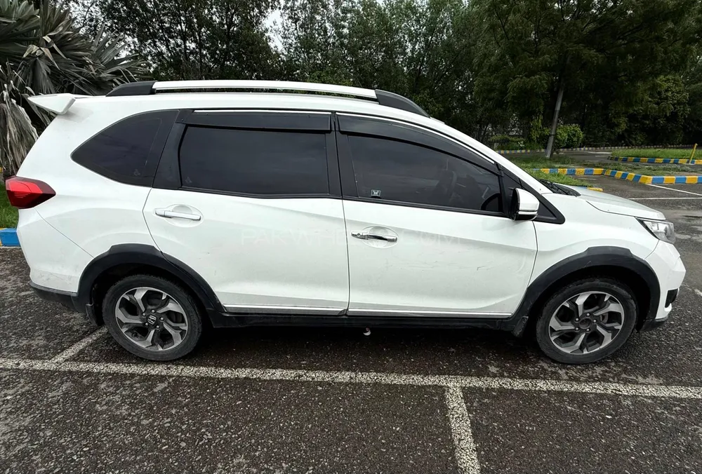 Honda BR-V 2017 for Sale in Lahore Image-1