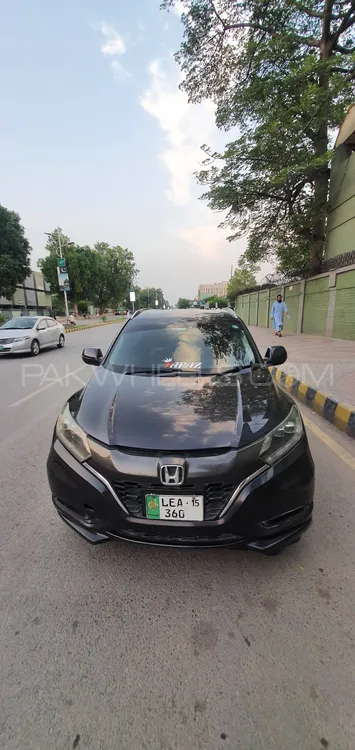 Honda Vezel 2013 for Sale in Peshawar Image-1