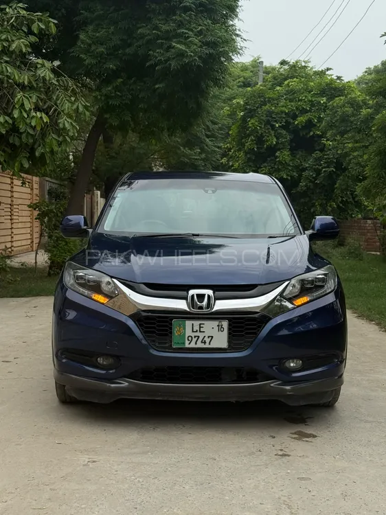 Honda Vezel 2014 for Sale in Lahore Image-1