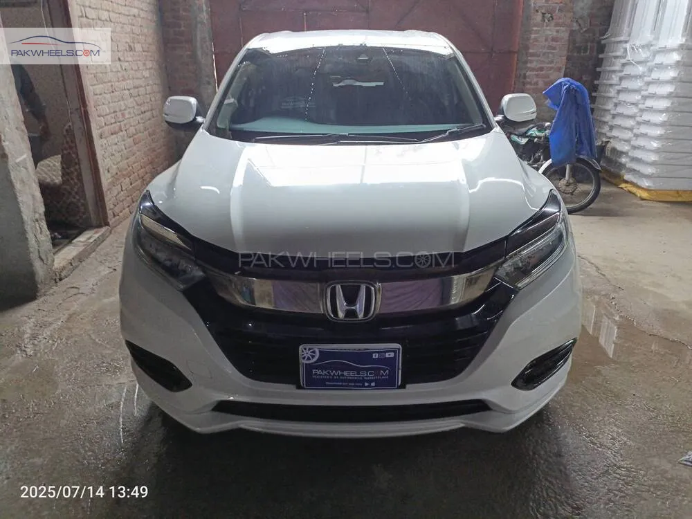 Honda Vezel 2020 for Sale in Gujranwala Image-1