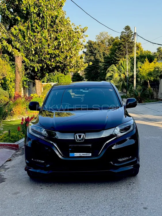 Honda Vezel 2017 for Sale in Islamabad Image-1