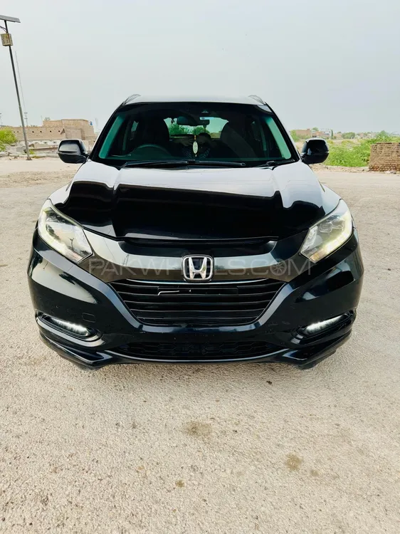 Honda Vezel 2017 for Sale in Karachi Image-1