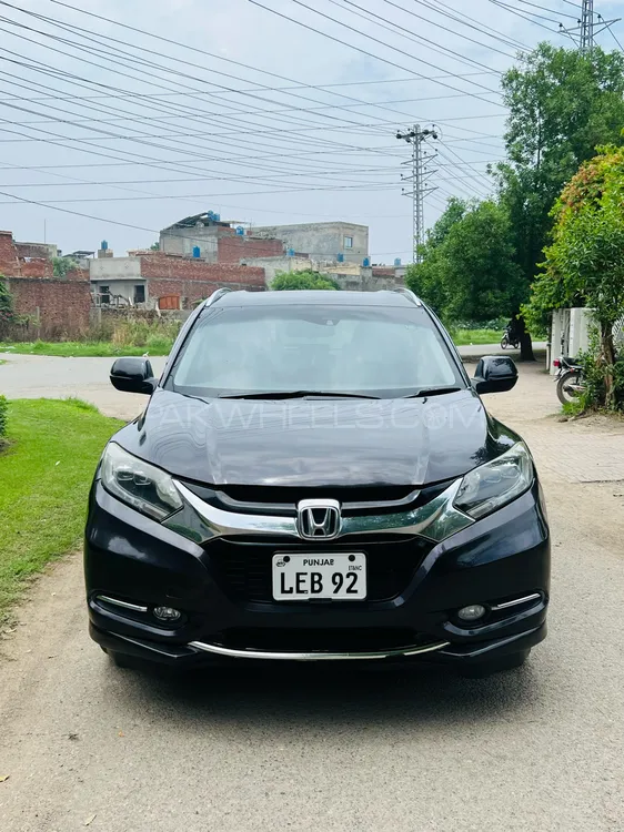 Honda Vezel 2015 for Sale in Lahore Image-1