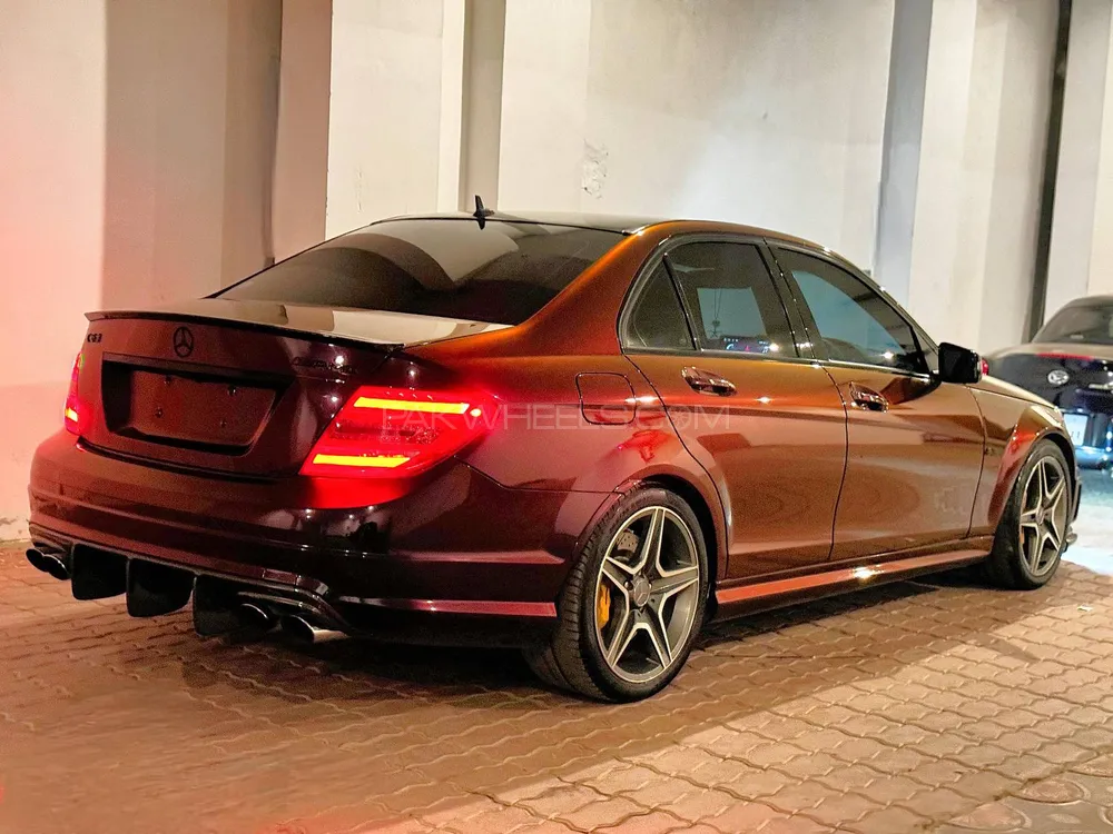 Mercedes Benz C Class 2009 for Sale in Lahore Image-1