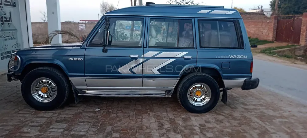 Mitsubishi Pajero 1990 for Sale in Sialkot Image-1