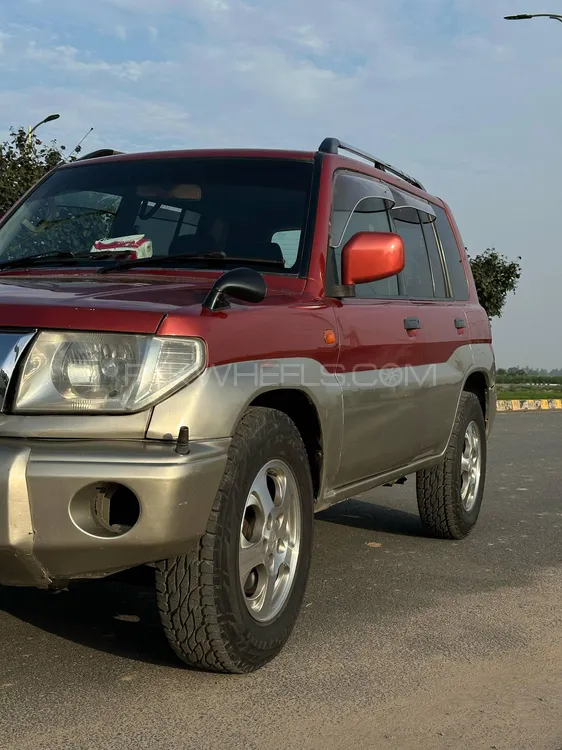 Mitsubishi Pajero 2000 for Sale in Lahore Mitsubishi Pajero 2000 for Sale in Lahore Image-3