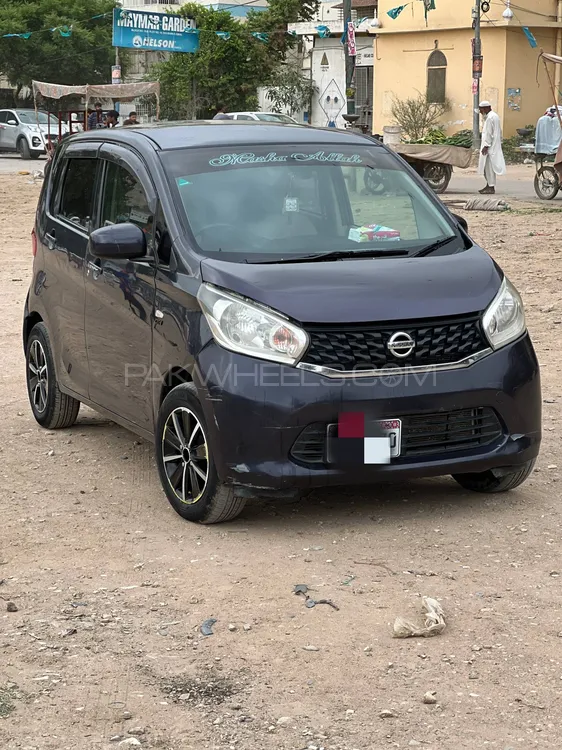 Nissan Dayz 2015 for Sale in Karachi Image-1