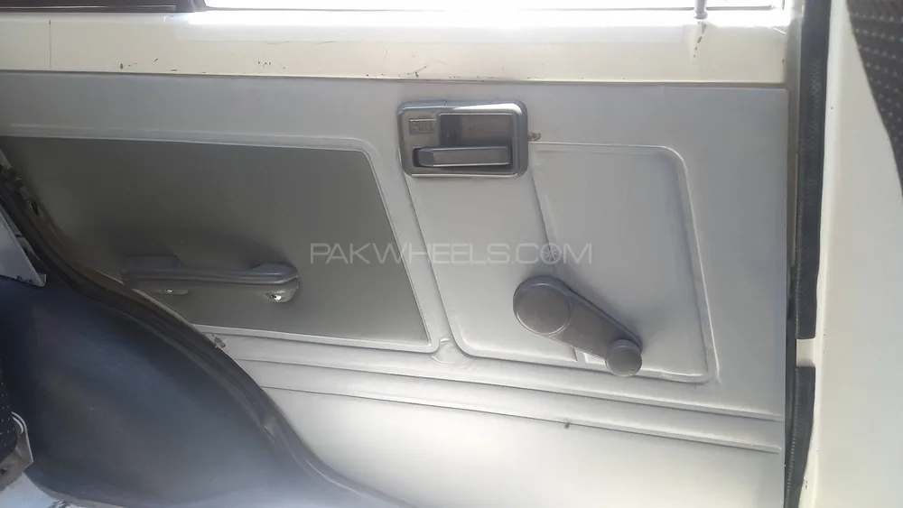 Suzuki Mehran 2000 for Sale in Islamabad Image-1