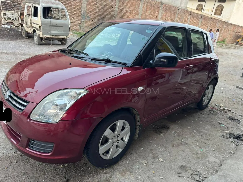Suzuki Swift 2015 for Sale in Attock Image-1