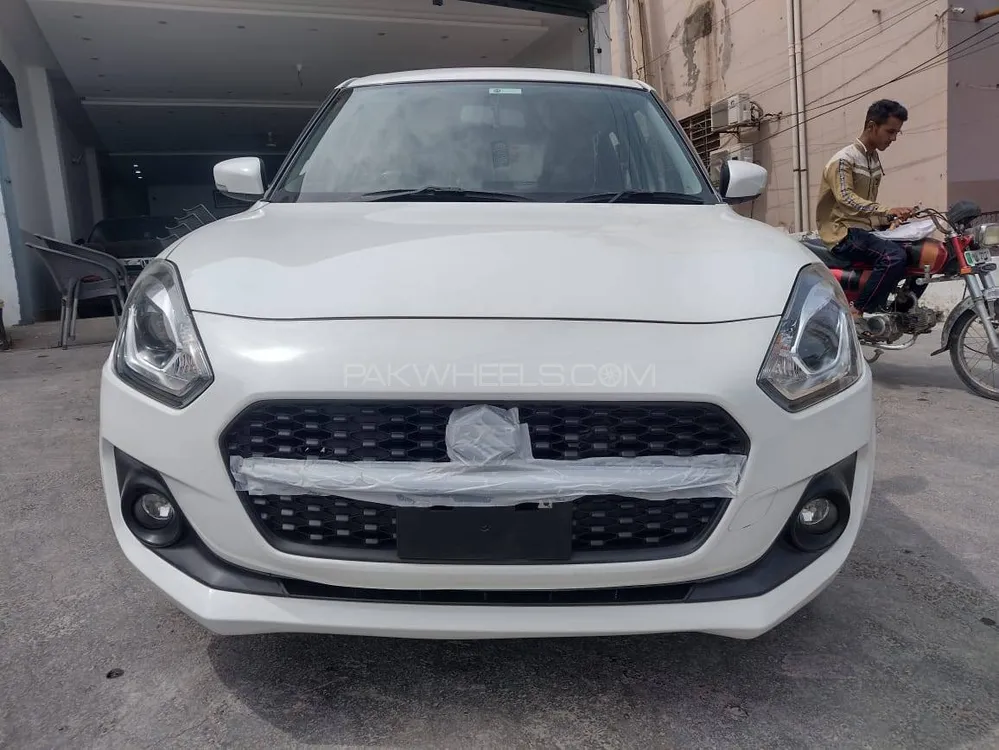 Suzuki Swift 2023 for Sale in Multan Image-1