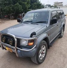 Mitsubishi Pajero Exceed 2.4 1993 for Sale