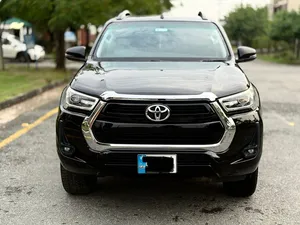 Toyota Hilux Revo V Automatic 2.8 2022 for Sale