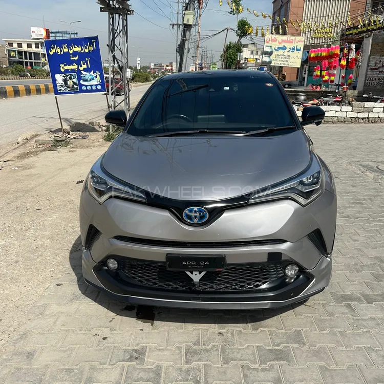 Toyota C-HR 2017 for Sale in Peshawar Image-1
