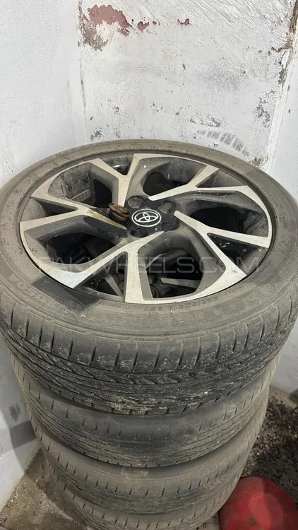 TOYOTA CHR Alloy rims & tyres are available  Image-1