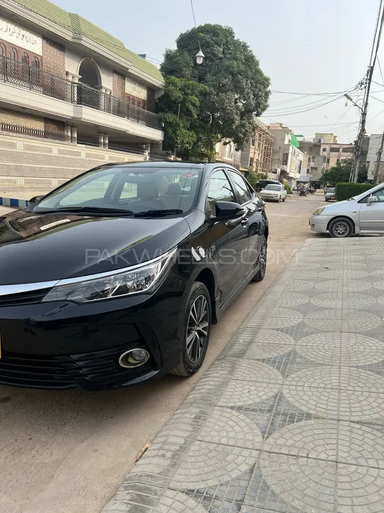 Toyota Corolla 2020 for Sale in Karachi Image-1