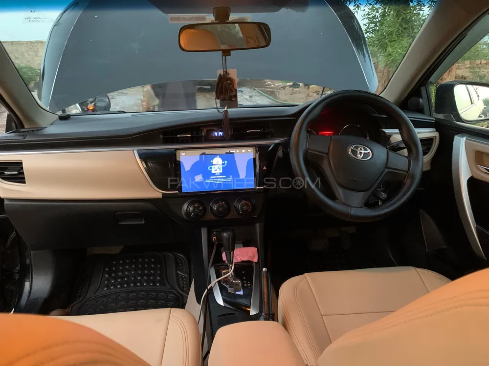Toyota Corolla 2014 for Sale in Shorkot Image-1