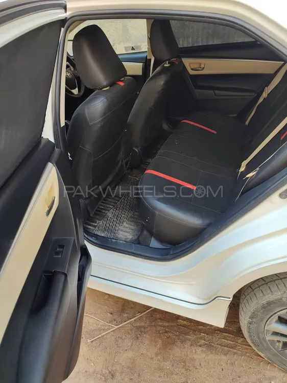 Toyota Corolla 2017 for Sale in Karachi Image-1