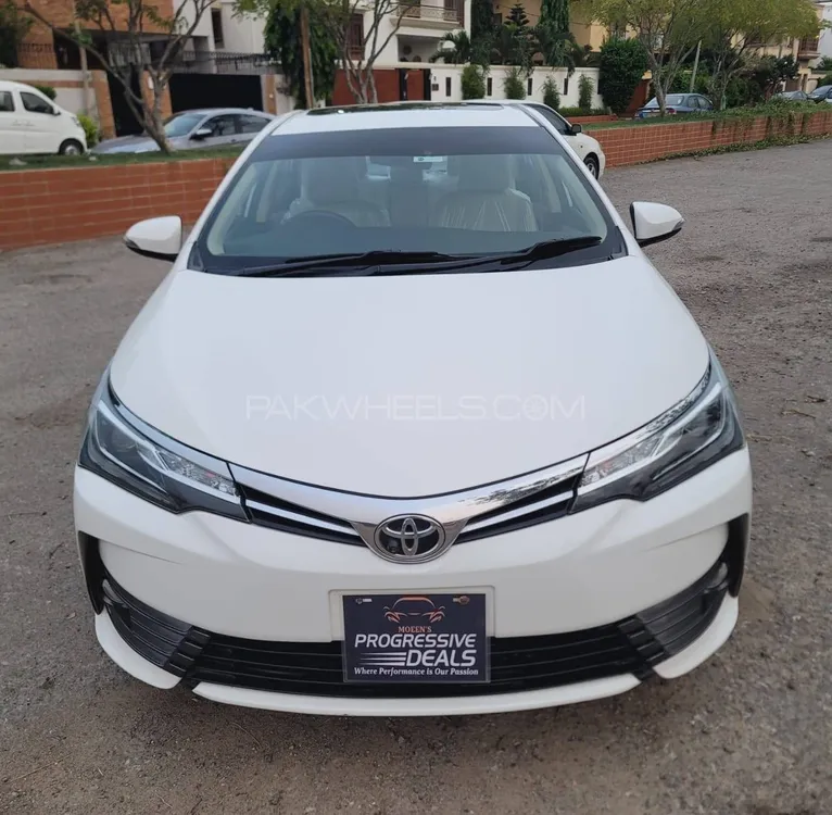 Toyota Corolla 2019 for Sale in Karachi Image-1