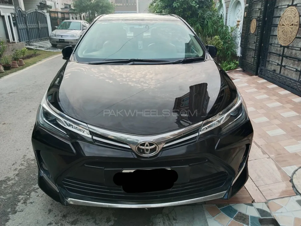 Toyota Corolla 2019 for Sale in Lahore Image-1