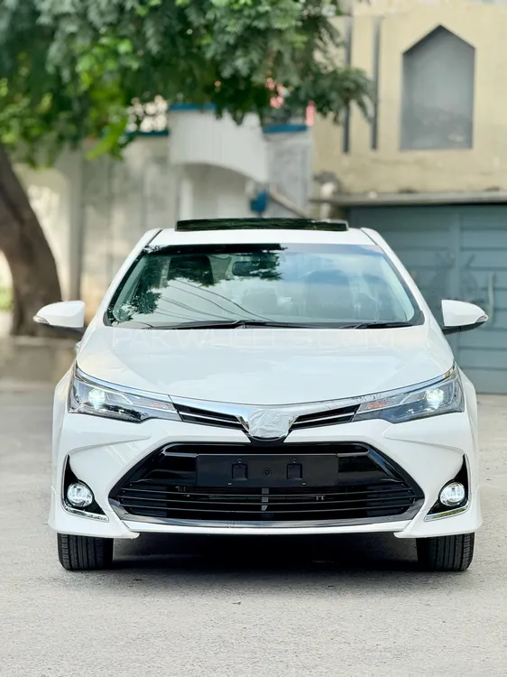 Toyota Corolla 2025 for Sale in Islamabad Image-1