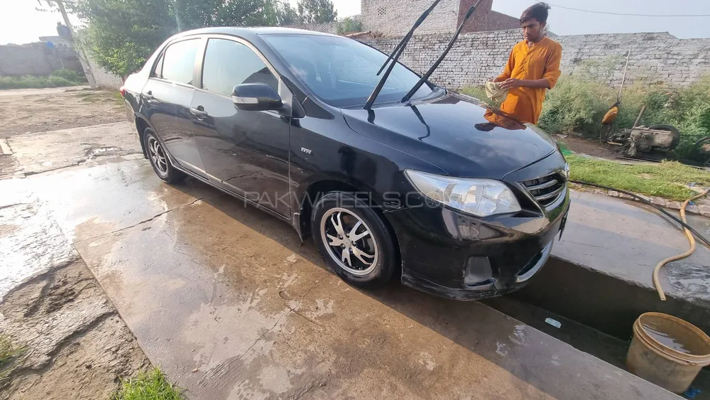 Toyota Corolla 2011 for Sale in Mandi bahauddin Image-1