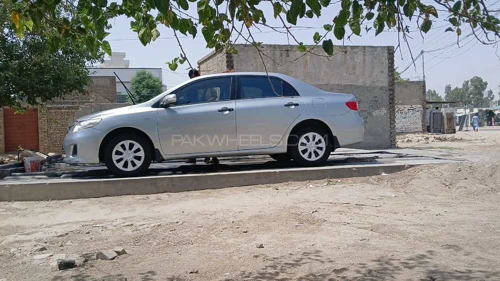 Toyota Corolla 2011 for Sale in Mian Wali Image-1