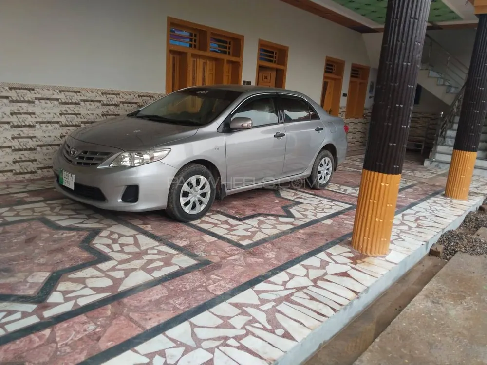 Toyota Corolla 2013 for Sale in Peshawar Image-1