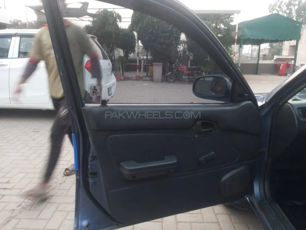 Toyota Corolla 2001 for Sale in Hafizabad Image-1