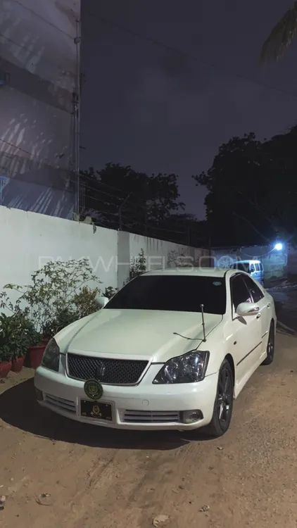 Toyota Crown 2005 for Sale in Karachi Image-1