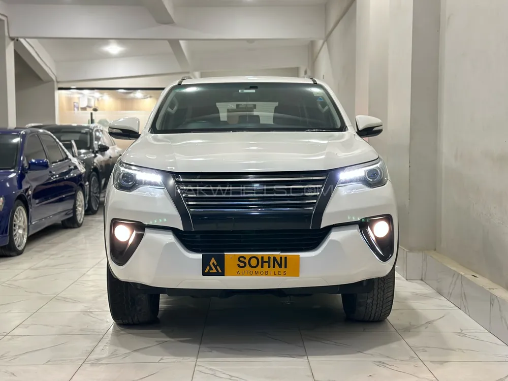 Toyota Fortuner 2017 for Sale in Karachi Image-1