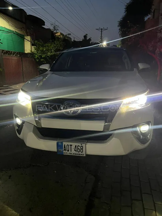 Toyota Fortuner 2020 for Sale in Lahore Image-1