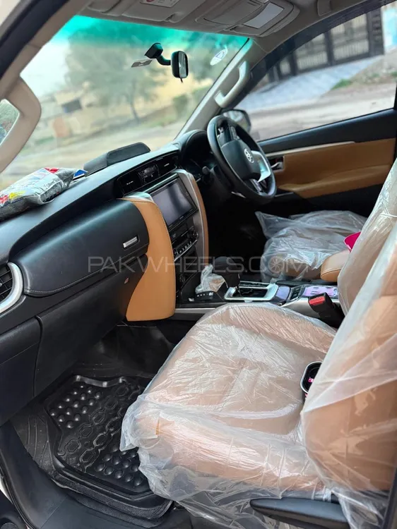 Toyota Fortuner 2019 for Sale in Lahore Image-1