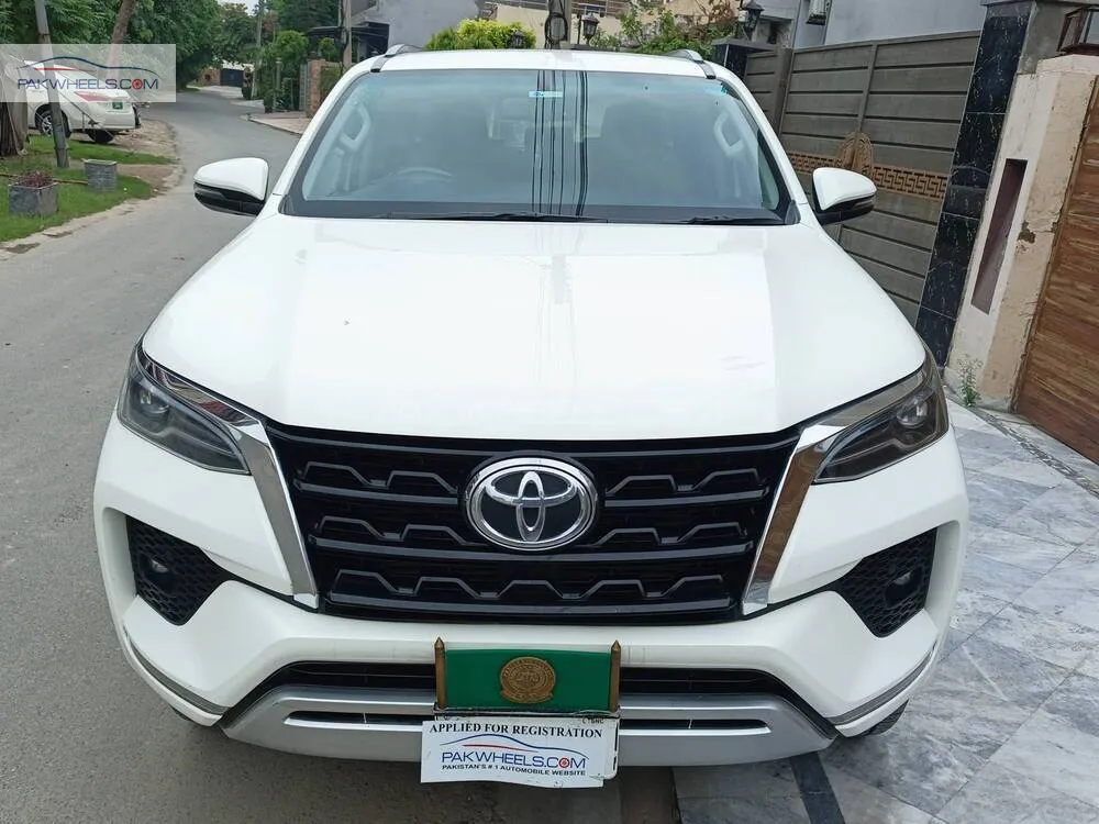 Toyota Fortuner 2021 for Sale in Lahore Image-1