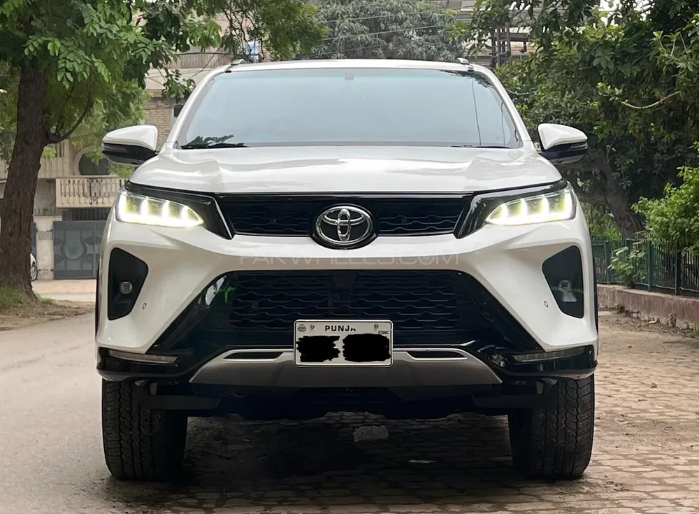Toyota Fortuner 2022 for Sale in Lahore Image-1