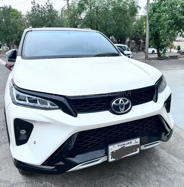 Toyota Fortuner 2023 for Sale in Lahore Image-1