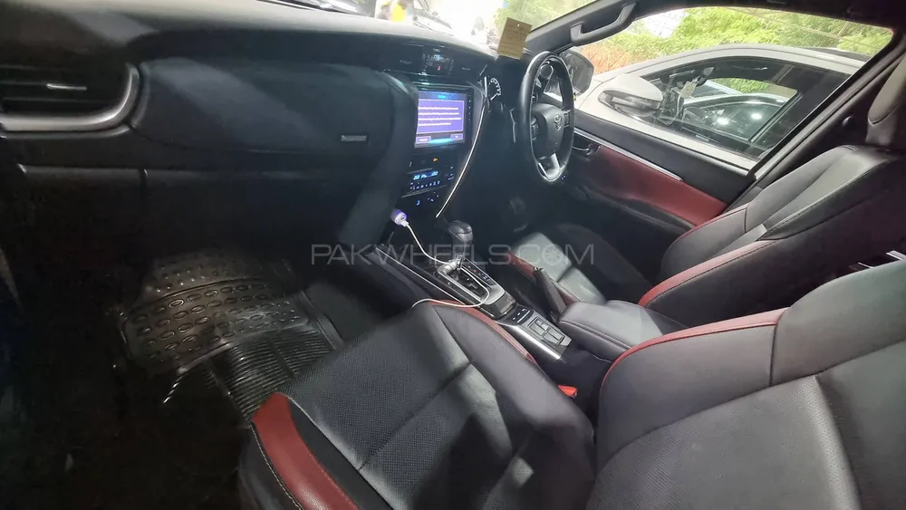 Toyota Fortuner 2023 for Sale in Karachi Image-1