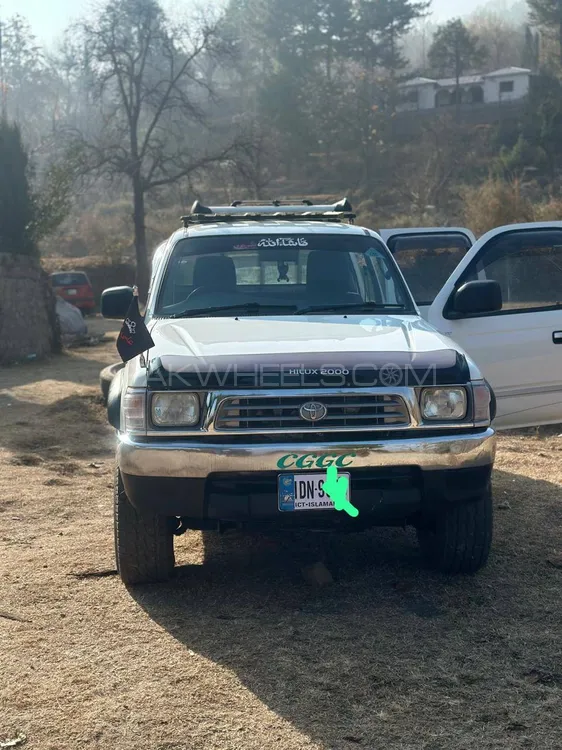 Toyota Hilux 2000 for Sale in Muzaffarabad Image-1