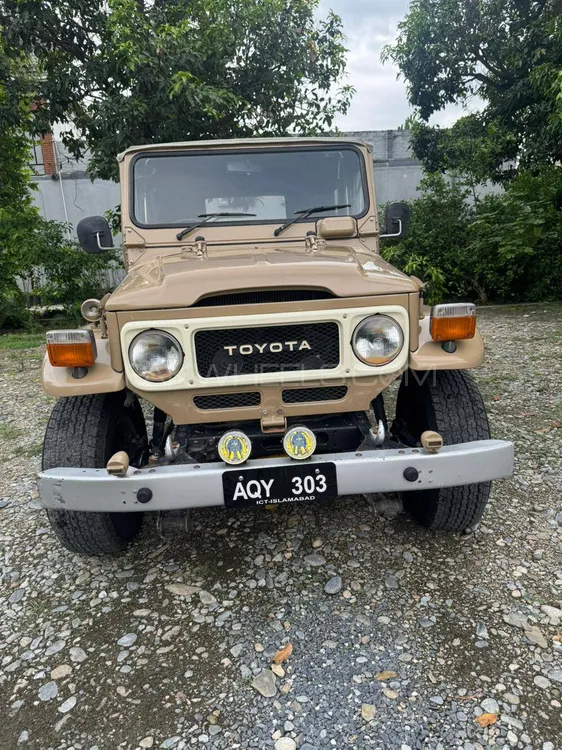 Toyota Land Cruiser 1984 for Sale in Mardan Image-1