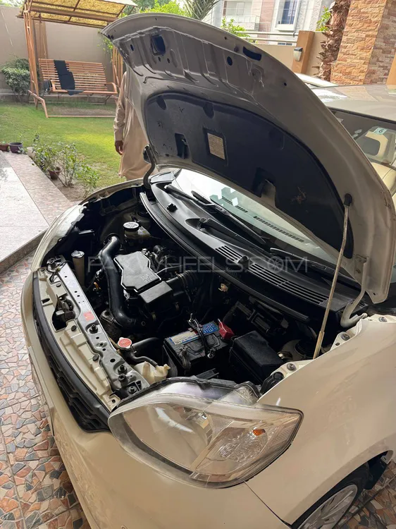 Toyota Passo 2017 for Sale in Multan Image-1