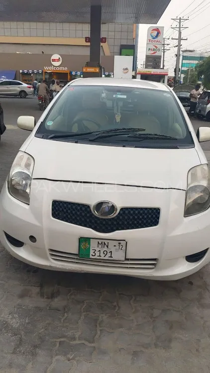 Toyota Vitz 2008 for Sale in Multan Image-1
