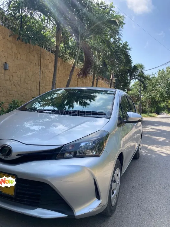 Toyota Vitz 2014 for Sale in Karachi Image-1