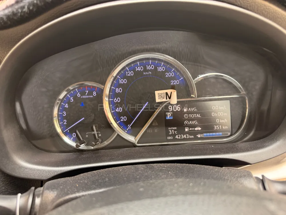 Toyota Yaris Sedan 2022 for Sale in Karachi Image-1