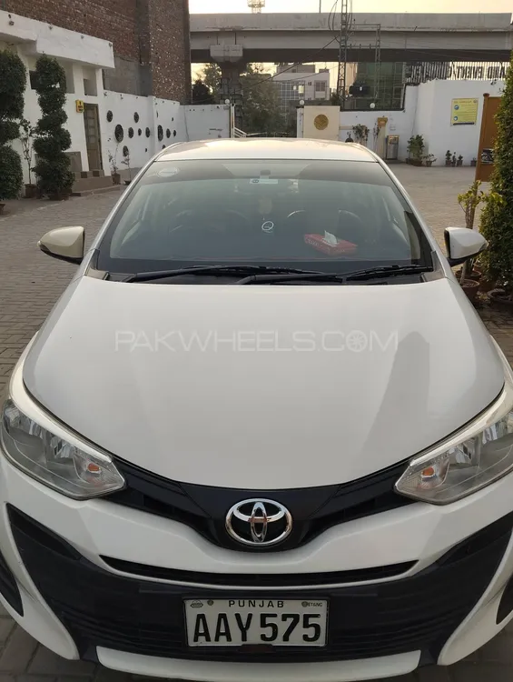 Toyota Yaris Sedan 2020 for Sale in Lahore Image-1