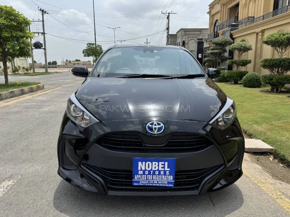 Toyota Yaris Hatchback 2022 for Sale in Multan Image-1