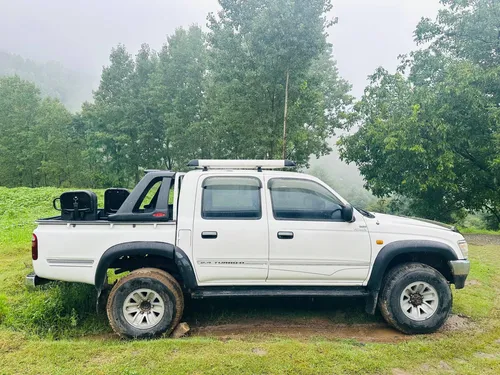 Toyota Hilux Double Cab 2000