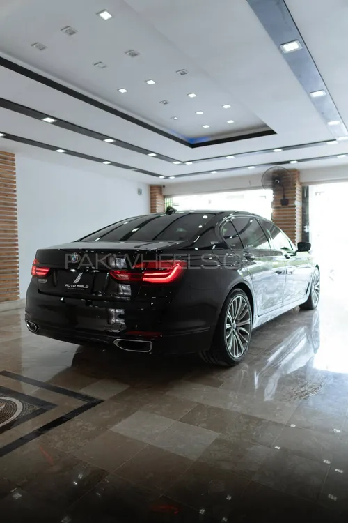 BMW 7 Series 2017 for Sale in Islamabad BMW 7 Series 2017 for Sale in Islamabad Image-6