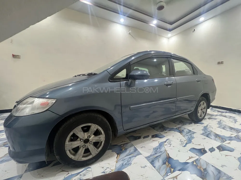 Honda City 2005 for Sale in Lahore Image-1