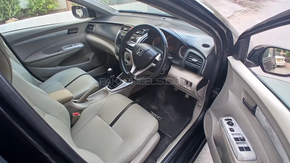 Honda City 2014 for Sale in Liaqat Pur Image-1