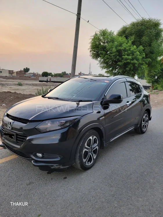 Honda Vezel 2014 for Sale in Rahim Yar Khan Image-1
