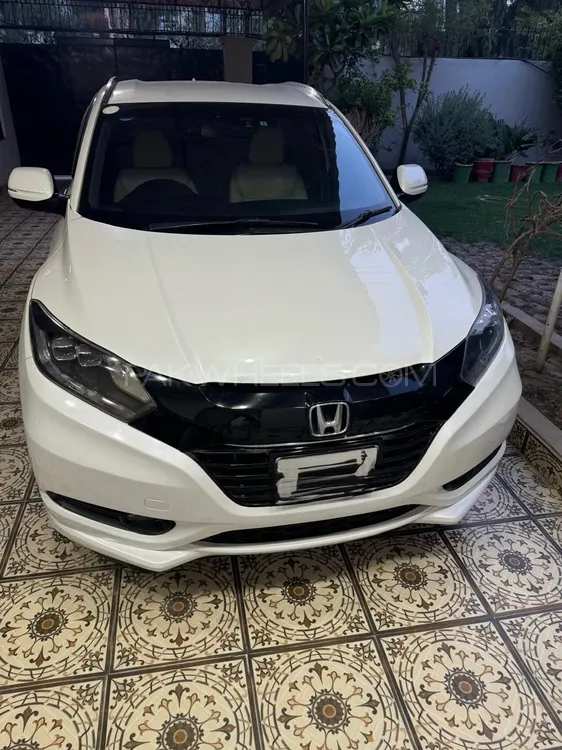 Honda Vezel 2016 for Sale in Multan Image-1